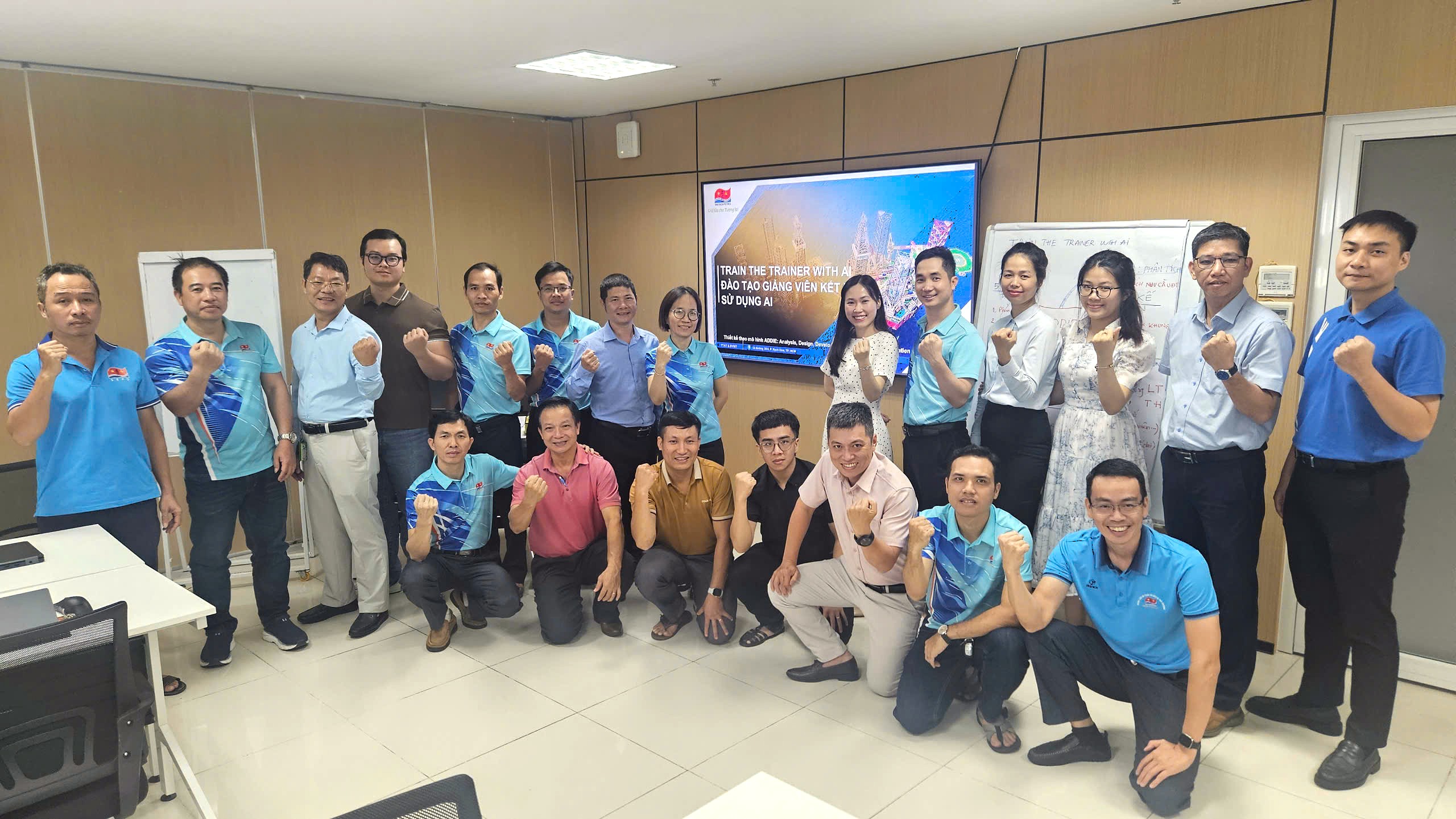 TTAT Vietsov - Trung tâm An toàn và Bảo vệ Môi trường Vietsovpetro Tập Thể Trung Tâm An Toàn & Bảo Vệ Môi Trường – Một Trong 10 Tập Thể Xuất Sắc Của Vietsovpetro Năm 2025 TTAT Vietsov - Trung tâm An toàn và Bảo vệ Môi trường Vietsovpetro Tập Thể Trung Tâm An Toàn & Bảo Vệ Môi Trường – Một Trong 10 Tập Thể Xuất Sắc Của Vietsovpetro Năm 2025