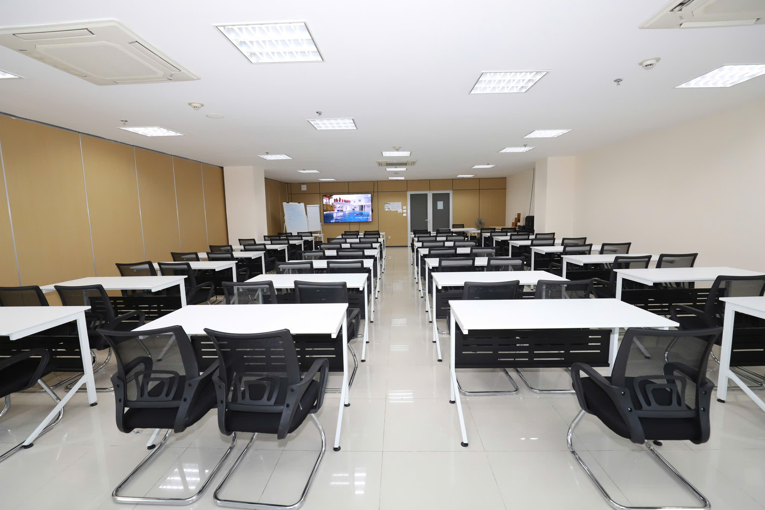 TTAT Vietsov - Trung tâm An toàn và Bảo vệ Môi trường Vietsovpetro Cơ sở vật chất và thiết bị đào tạo – Đưa môi trường thực tế vào lớp học TTAT Vietsov - Trung tâm An toàn và Bảo vệ Môi trường Vietsovpetro Cơ sở vật chất và thiết bị đào tạo – Đưa môi trường thực tế vào lớp học