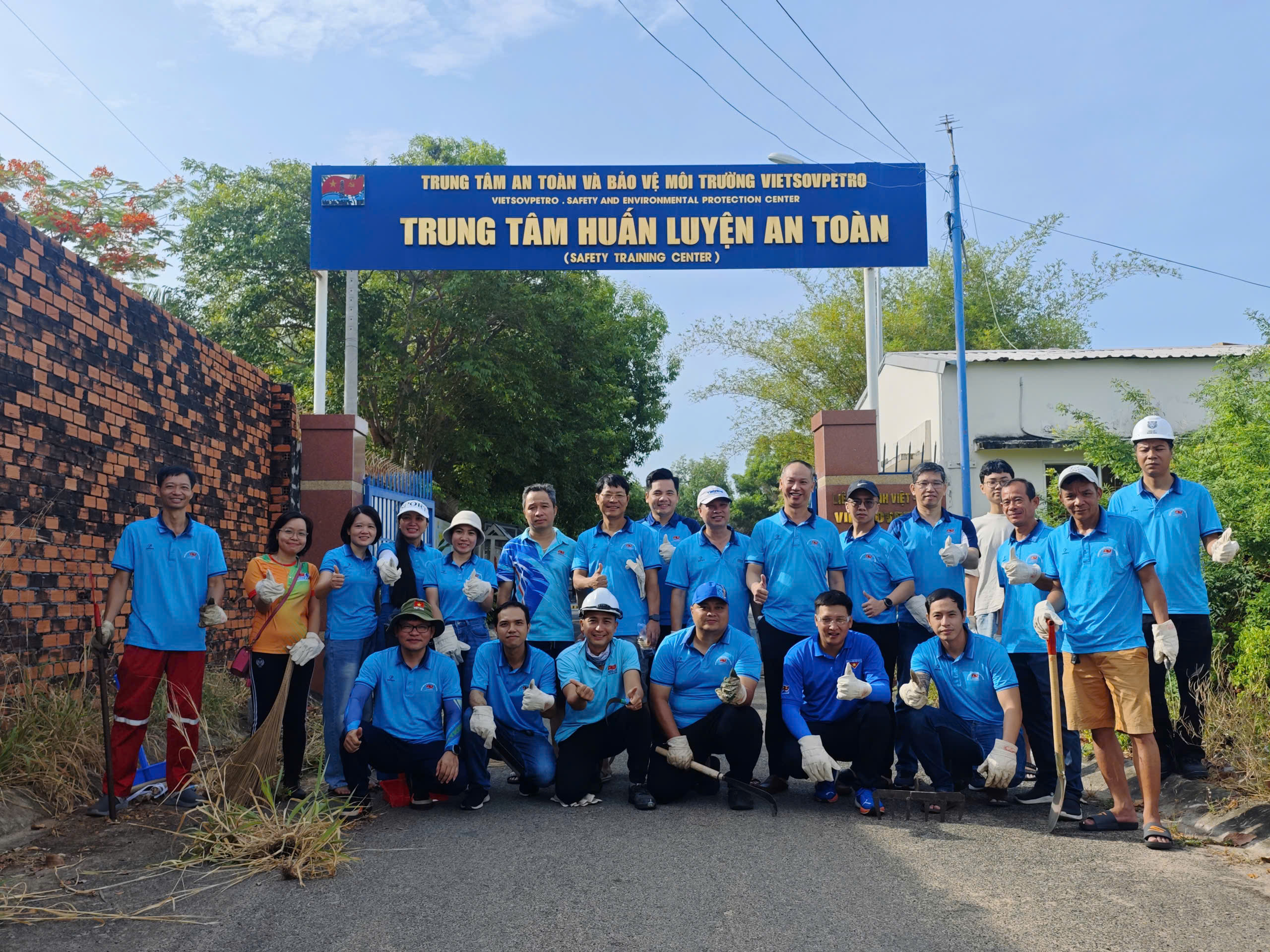 TTAT Vietsov - Trung tâm An toàn và Bảo vệ Môi trường Vietsovpetro TTAT – BVMT - Chung Tay Xây Dựng Môi Trường Làm Việc Xanh – Sạch – An Toàn - Hưởng Ứng Tháng An Toàn Vệ Sinh Lao Động Năm 2026