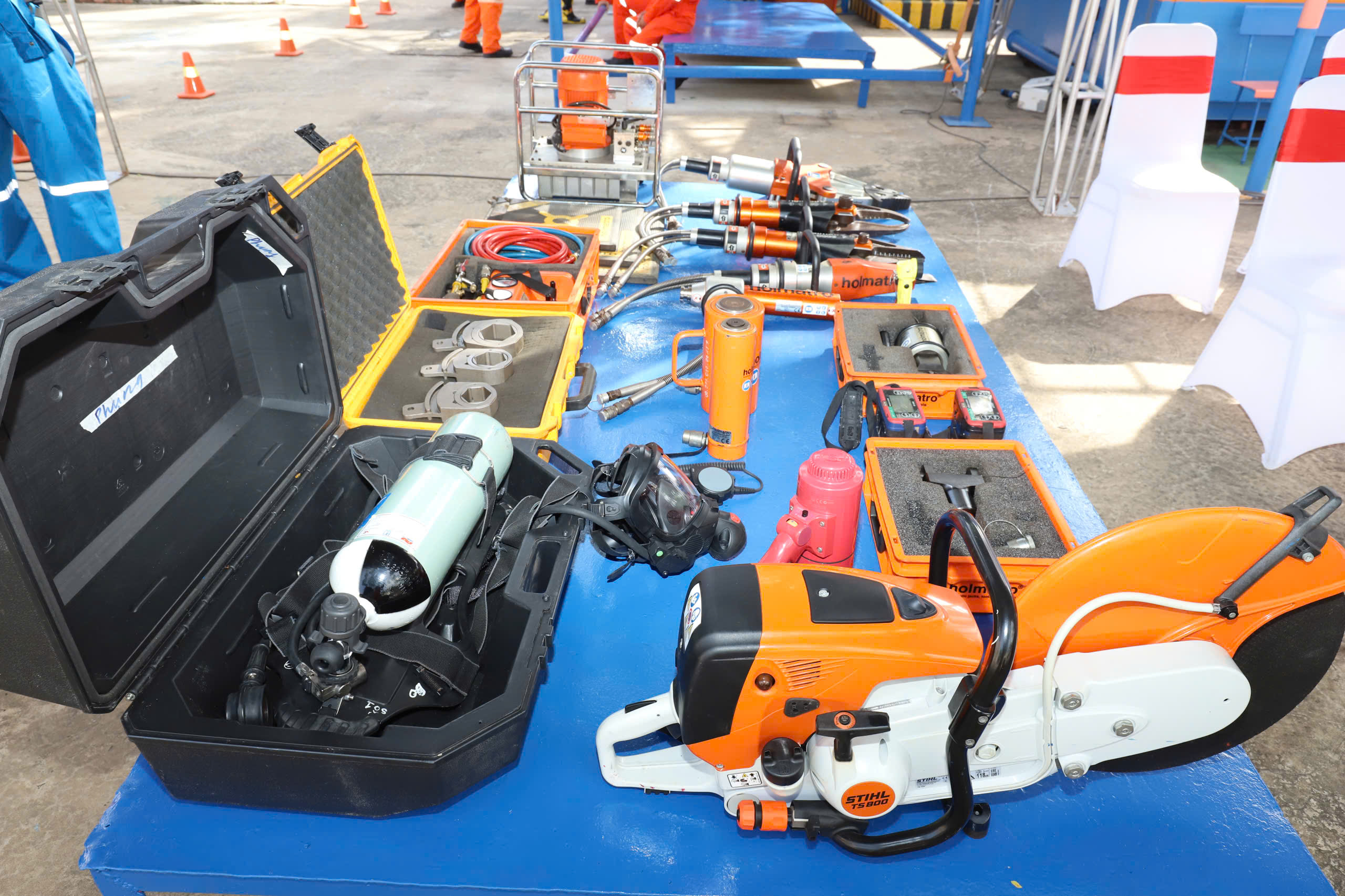 TTAT Vietsov - Trung tâm An toàn và Bảo vệ Môi trường Vietsovpetro TTAT&BVMT tổ chức Hội thảo mở rộng về nâng cao năng lực an toàn chống phun trên các công trình dầu khí ngoài khơi TTAT Vietsov - Trung tâm An toàn và Bảo vệ Môi trường Vietsovpetro TTAT&BVMT tổ chức Hội thảo mở rộng về nâng cao năng lực an toàn chống phun trên các công trình dầu khí ngoài khơi