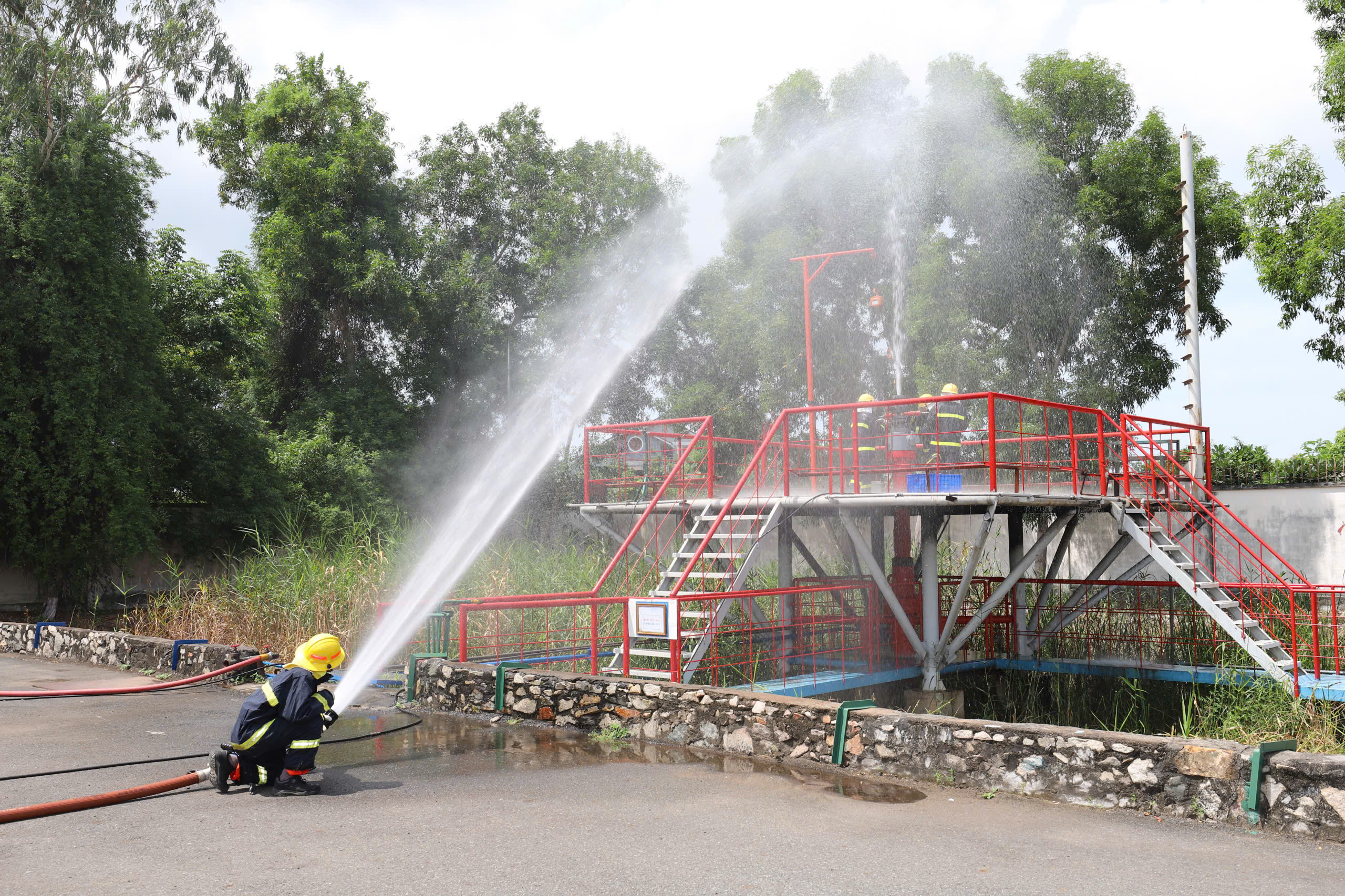 TTAT Vietsov - Trung tâm An toàn và Bảo vệ Môi trường Vietsovpetro TTAT&BVMT tổ chức Hội thảo mở rộng về nâng cao năng lực an toàn chống phun trên các công trình dầu khí ngoài khơi TTAT Vietsov - Trung tâm An toàn và Bảo vệ Môi trường Vietsovpetro TTAT&BVMT tổ chức Hội thảo mở rộng về nâng cao năng lực an toàn chống phun trên các công trình dầu khí ngoài khơi